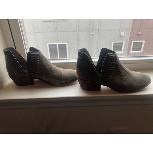 Vince Camuto Pevista Booties - Picture 2 of 3